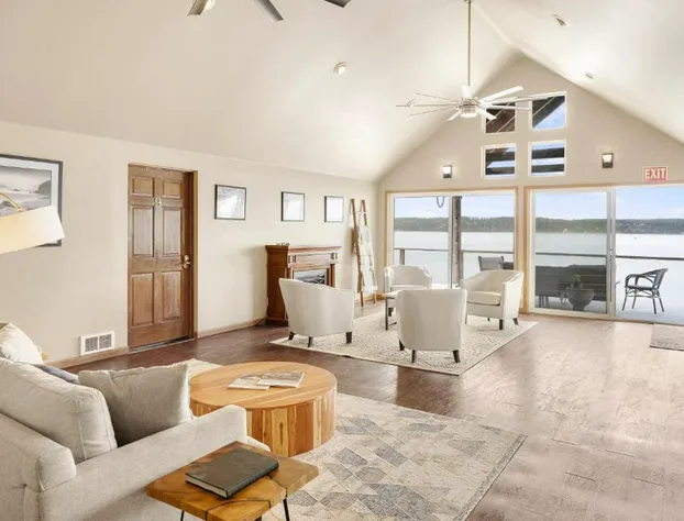 Camano Island Inn hotel detail image 4