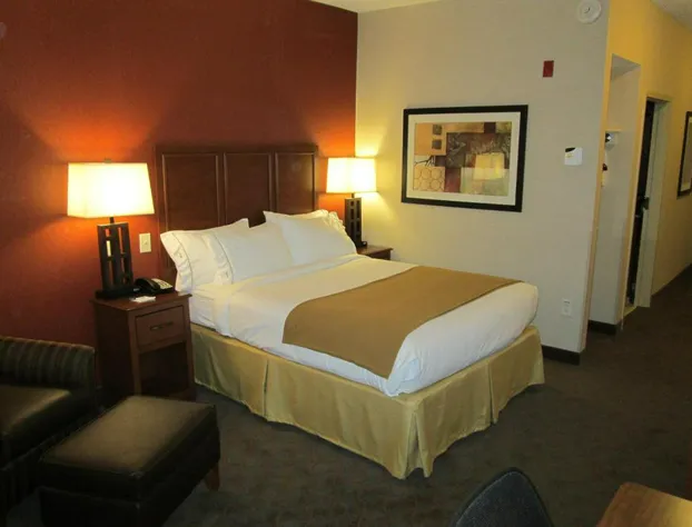 Holiday Inn Express Hotel & Suites Paducah West by IHG hotel detail image 4