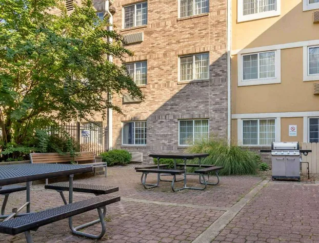 Extended Stay America Suites Louisville Alliant Avenue hotel detail image 4