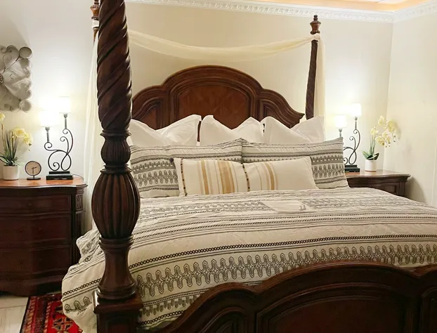 5th East Hall Bed & Breakfast hotel detail image 2