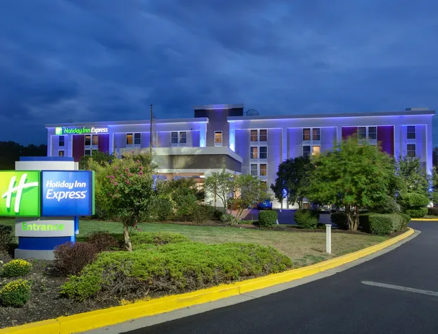 Holiday Inn Express Washington DC East - Andrews AFB by IHG hotel detail image 1