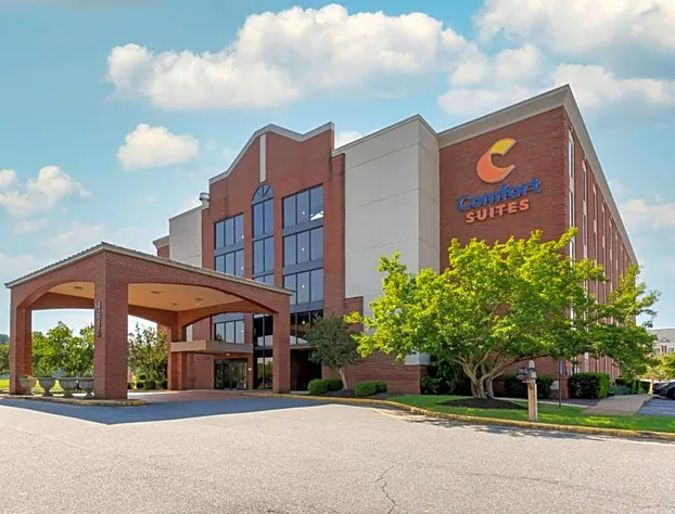 Comfort Suites Fredericksburg South hotel detail image 1