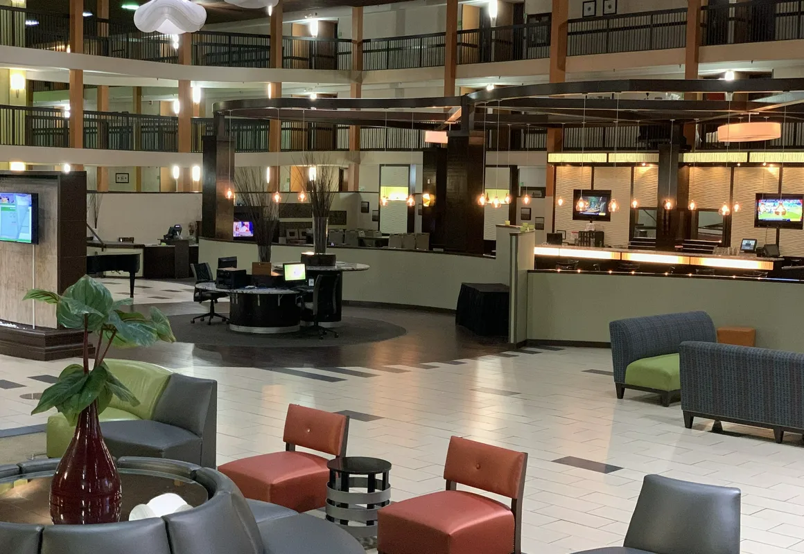 Clarion Hotel & Suites Conference Center Memphis Airport hotel hero