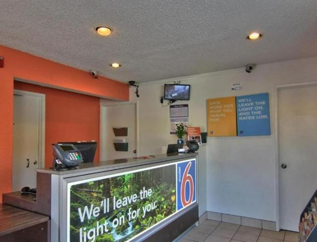 Motel 6 Sacramento, CA - Old Sacramento North hotel detail image 3