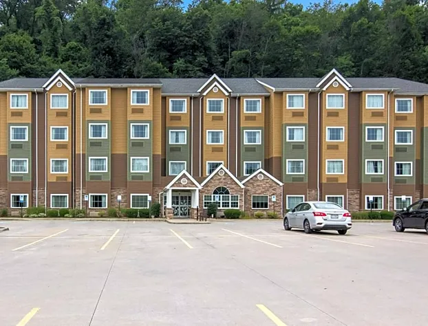 Sleep Inn & Suites Steubenville at the University hotel detail image 1