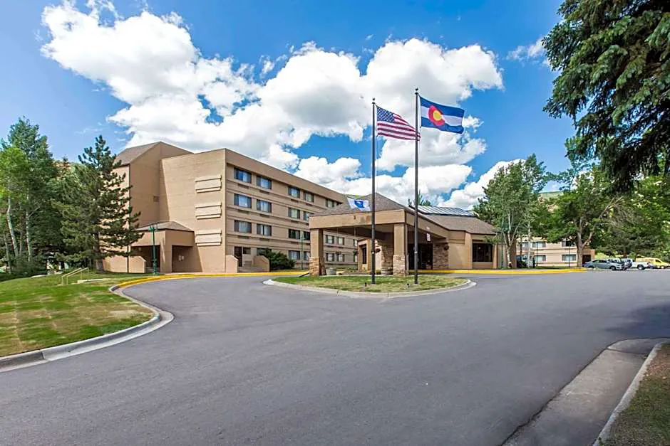 Comfort Inn Near Vail Beaver Creek hotel hero