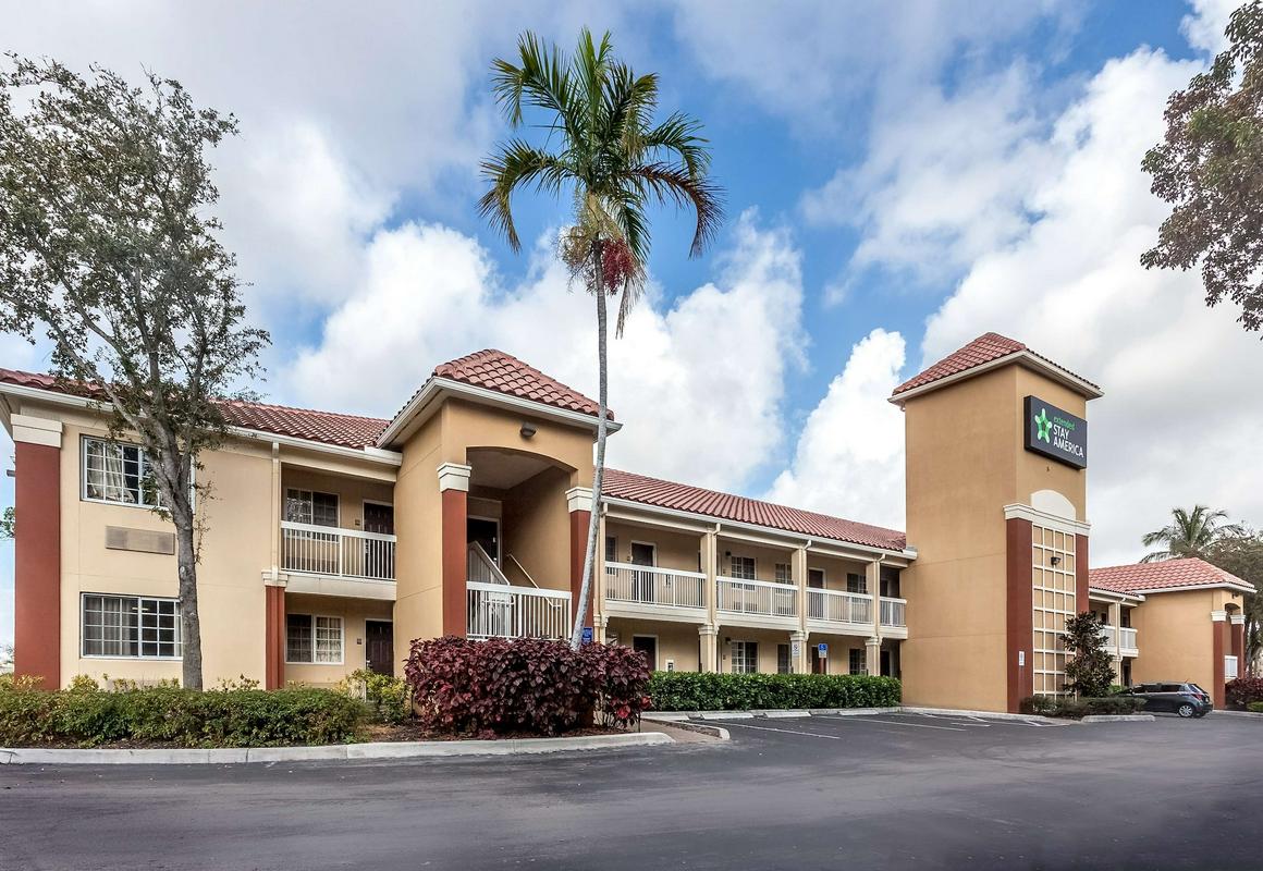 Extended Stay America Suites Miami Airport Doral hotel hero