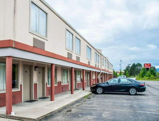 Econo Lodge Elmira-Corning hotel detail image 4