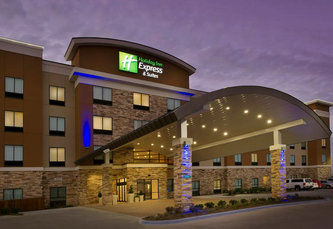Holiday Inn Express & Suites Waco South by IHG hotel hero