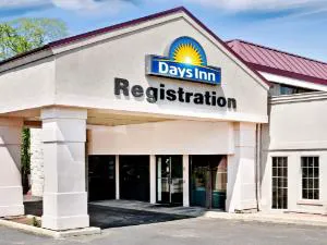 Days Inn by Wyndham Sharonville hotel detail image 1