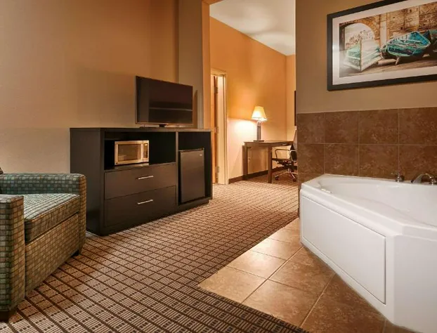 Best Western Plus Pontoon Beach hotel detail image 4