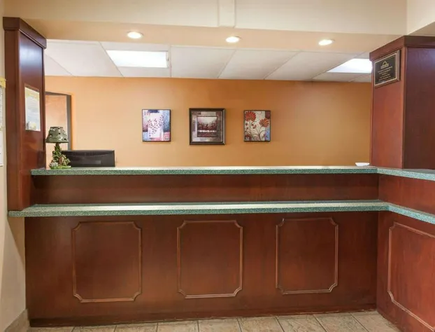 Red Carpet Inn hotel detail image 3