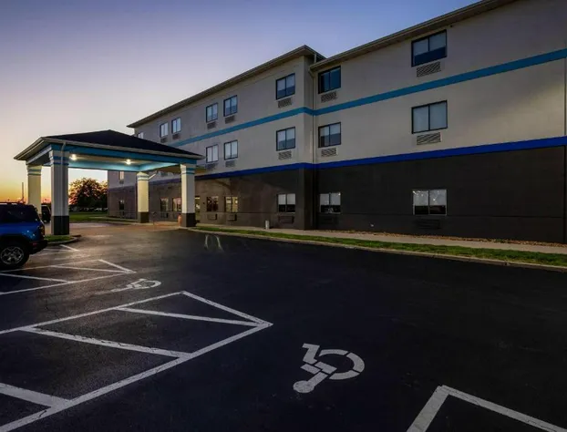 Days Inn by Wyndham Collinsville/St. Louis hotel detail image 1