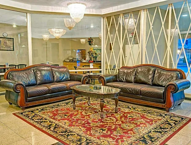 Howard Johnson by Wyndham Pikesville hotel detail image 2