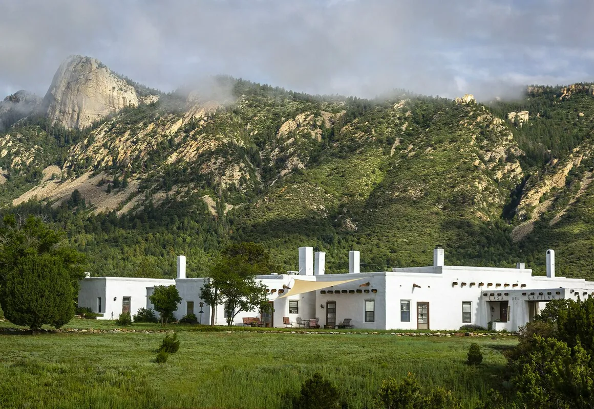 Casa del Gavilan Historic Inn hotel hero