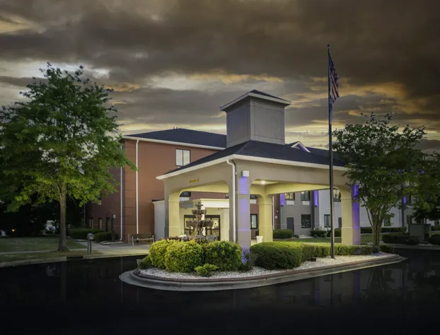 Holiday Inn Express Clayton by IHG hotel detail image 2