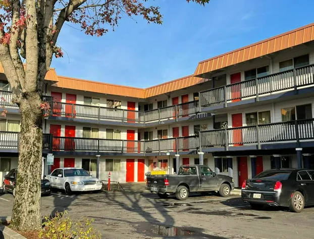 Portland Inn hotel detail image 3