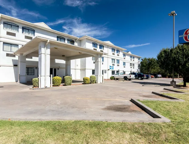 Motel 6 Oklahoma City, OK hotel detail image 1