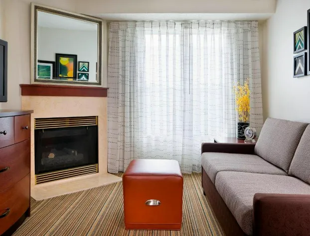 Residence Inn Houston The Woodlands / Lake Front Circle hotel detail image 4