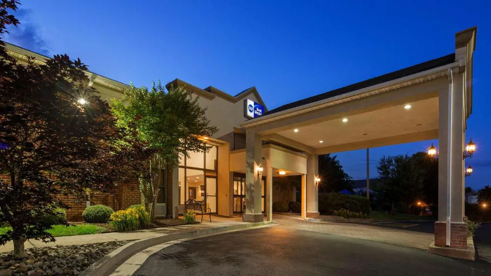 Best Western Historic Frederick hotel hero
