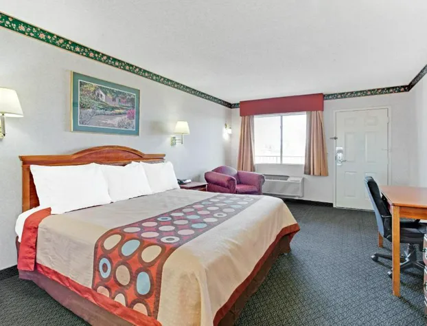 Super 8 by Wyndham Tucson Downtown Convention Center hotel detail image 4