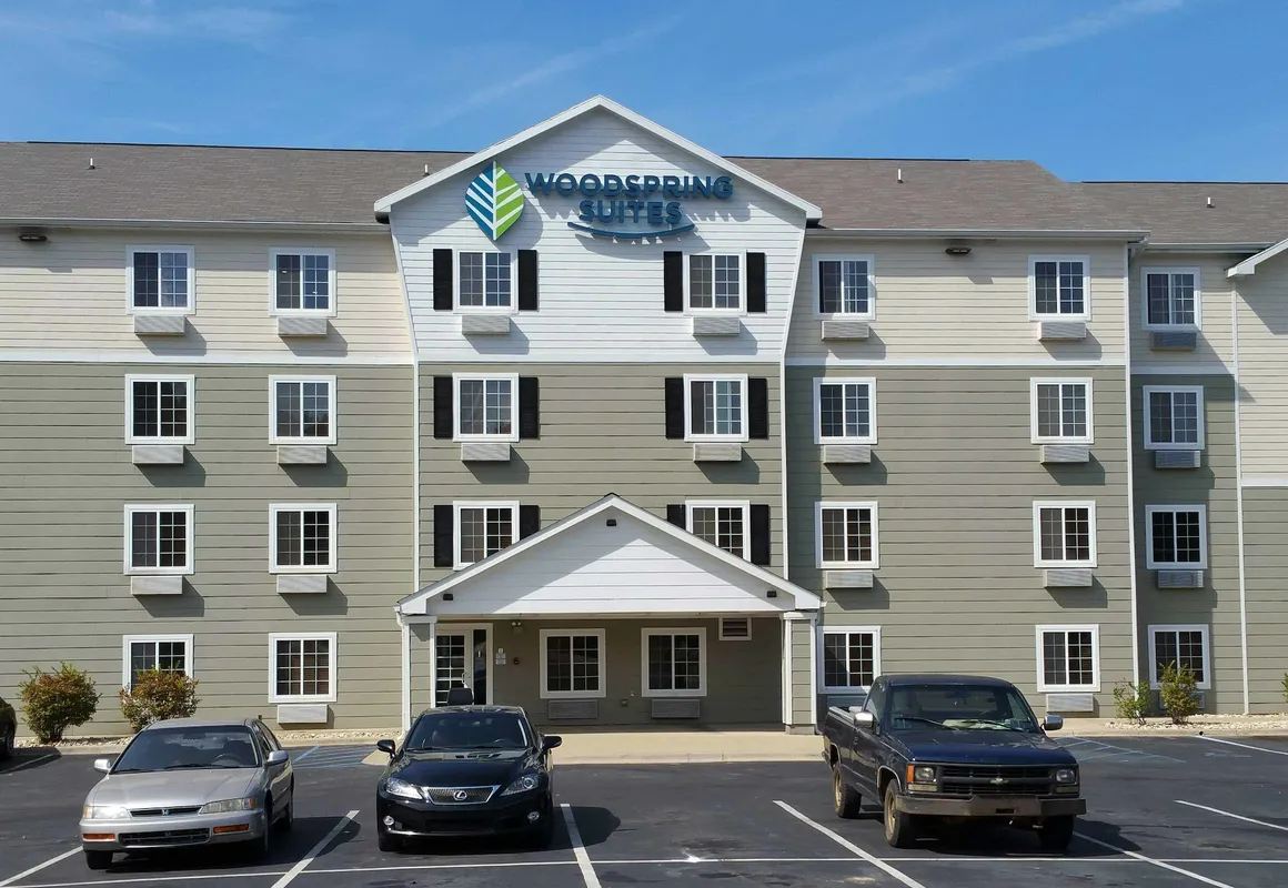 WoodSpring Suites Knoxville Airport hotel hero
