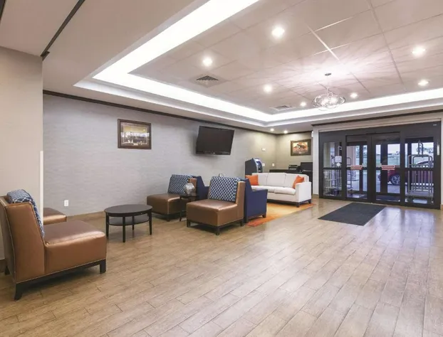 La Quinta Inn & Suites by Wyndham Glendive hotel detail image 2