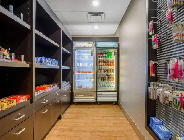 La Quinta Inn & Suites by Wyndham Glendive hotel detail image 3