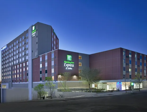 Holiday Inn Express & Suites Austin Downtown - University by IHG hotel detail image 1