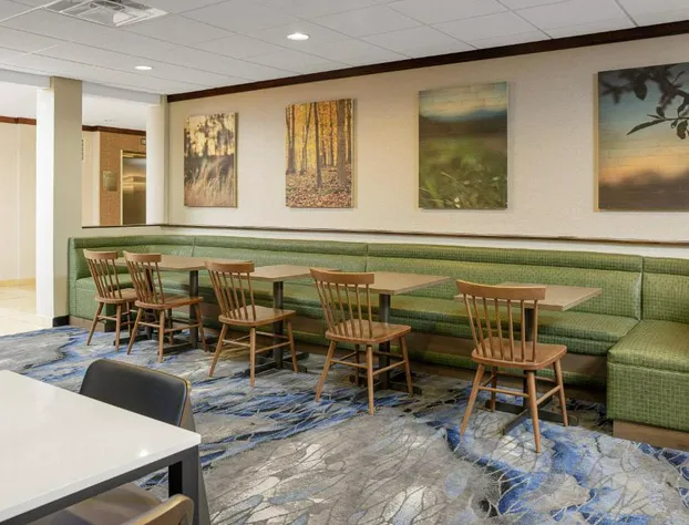 Fairfield Inn & Suites by Marriott Paducah hotel detail image 3