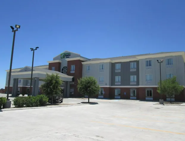 Holiday Inn Express Hotel and Suites Fort Stockton by IHG hotel detail image 1