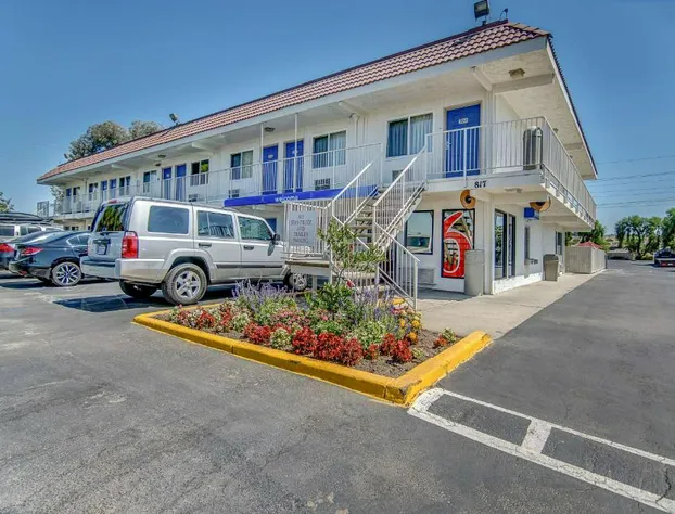 Motel 6 Stockton, CA - Charter Way West hotel detail image 4