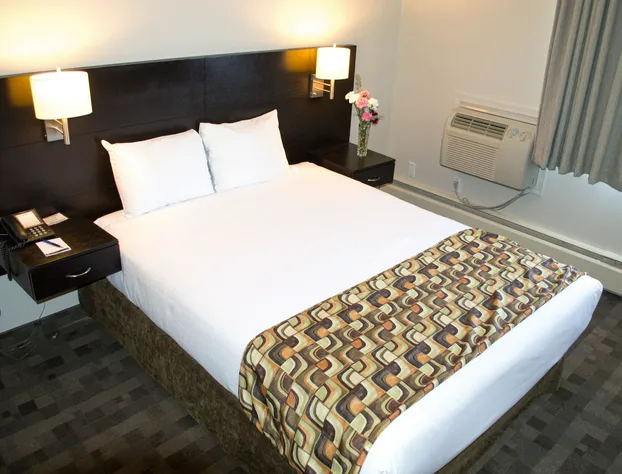 Sea to Sky Hotel & Conference Centre hotel detail image 4