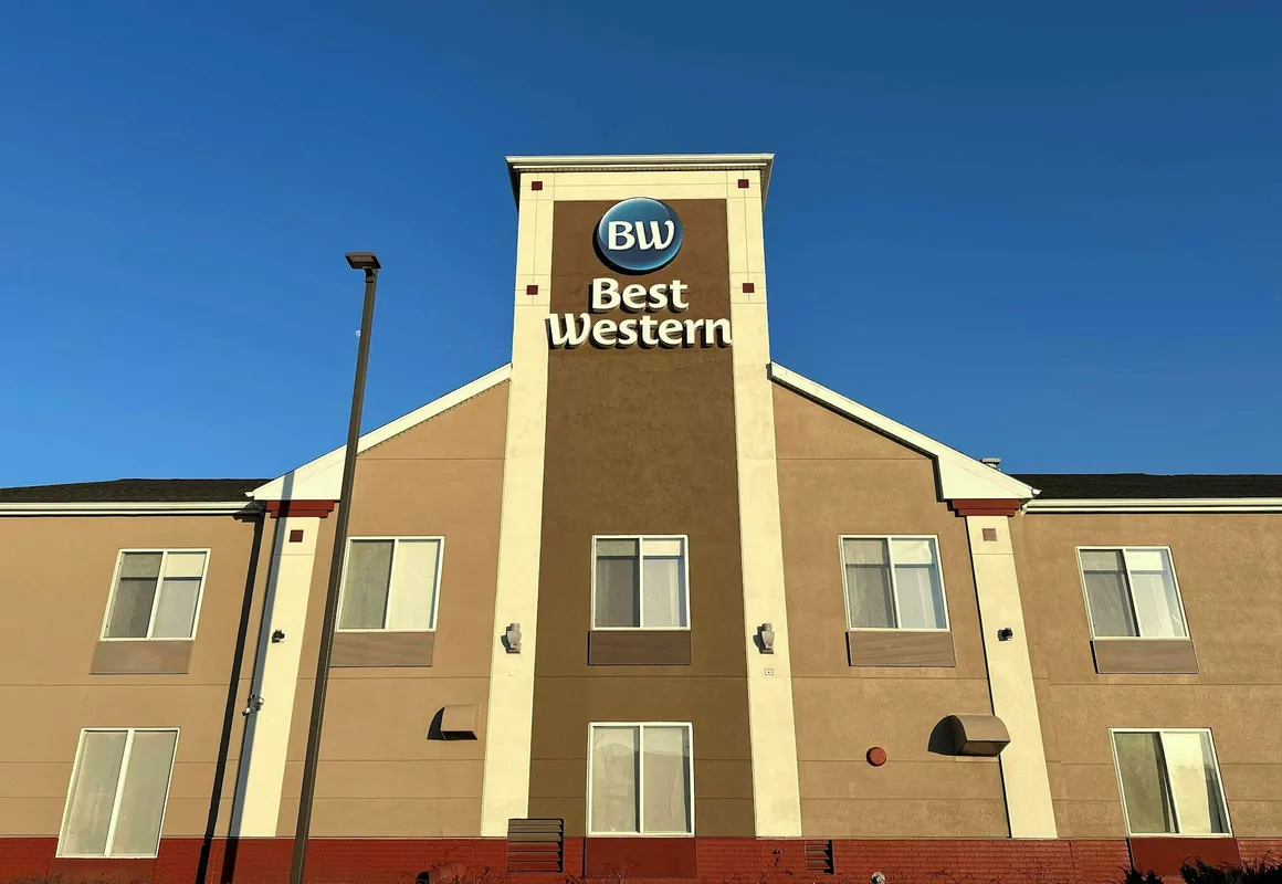 Best Western Watertown hotel hero