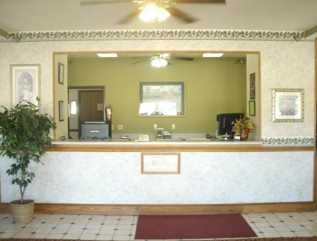 Super 8 by Wyndham Platte City Kansas City Area Airport hotel detail image 4