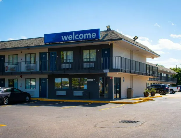 Motel 6 Lantana, FL hotel detail image 3