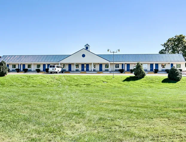 Motel 6 Harrisonburg, VA - South hotel detail image 3