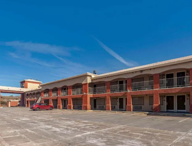 Quality Inn Blythe I-10 hotel detail image 1