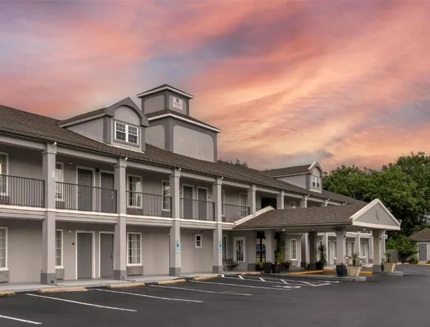 SureStay Plus Hotel by Best Western Asheboro hotel detail image 1