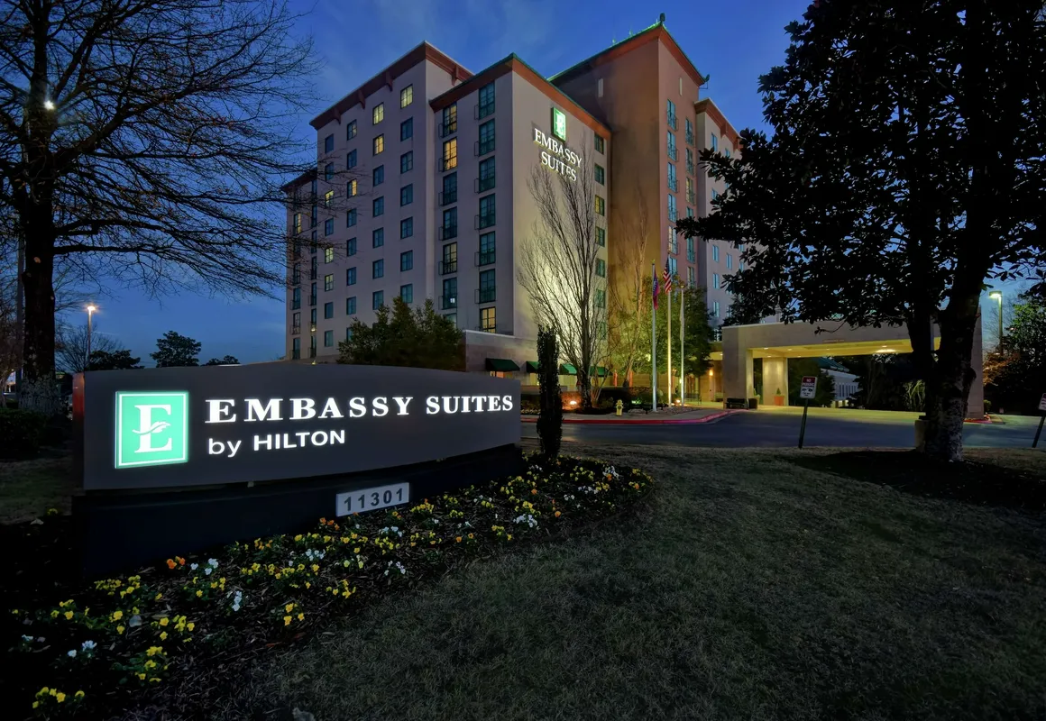 Embassy Suites Little Rock hotel hero