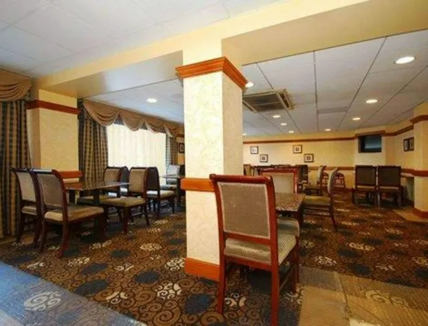 Quality Inn & Suites Bensalem hotel detail image 3