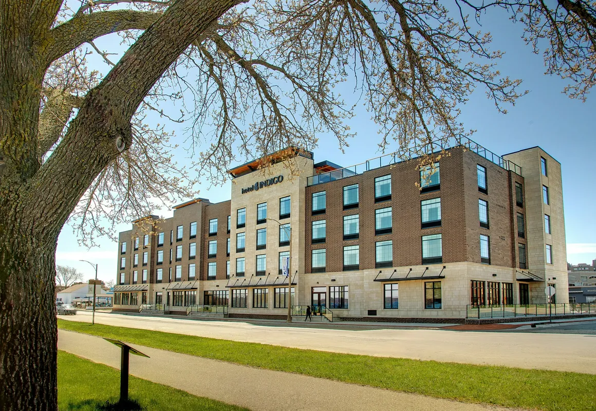 Hotel Indigo Traverse City by IHG hotel hero
