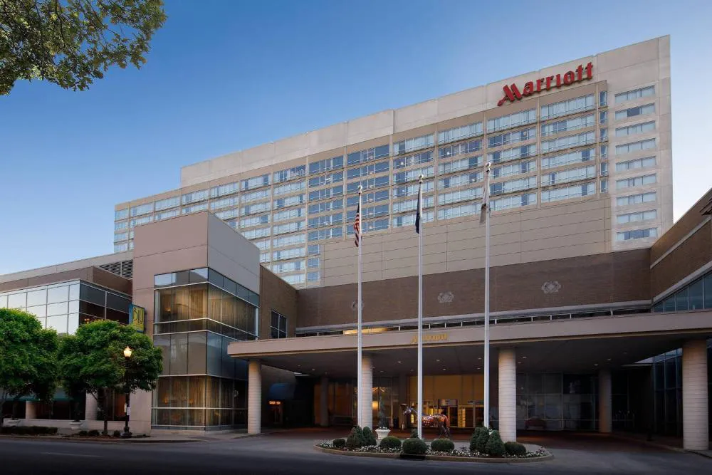 Louisville Marriott Downtown hotel hero