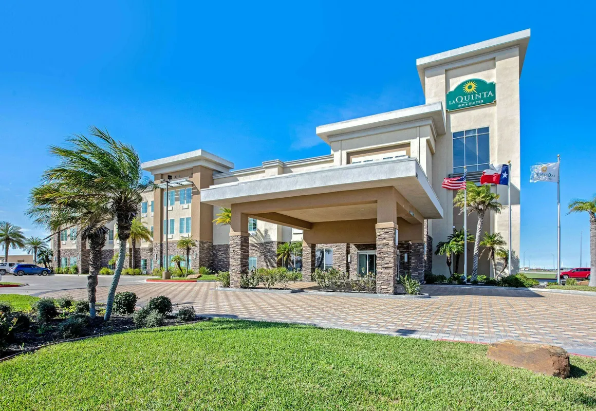 La Quinta Inn & Suites by Wyndham Corpus Christi - Portland hotel hero