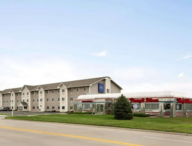 Baymont by Wyndham Fremont hotel detail image 2