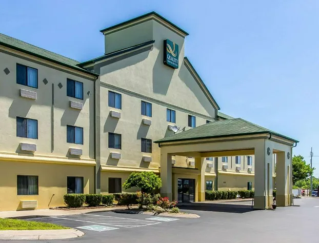 Quality Inn & Suites hotel detail image 1
