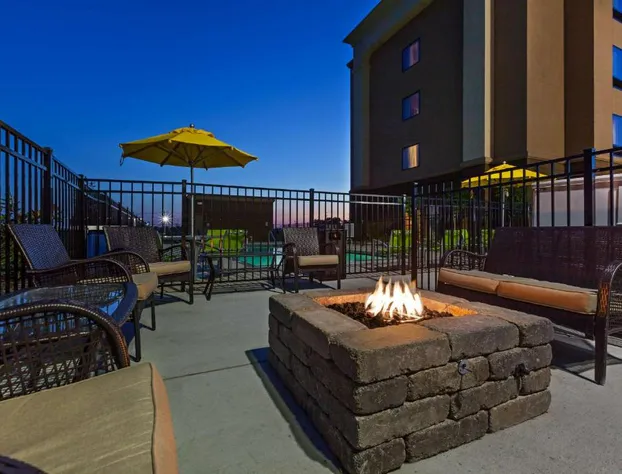 Hampton Inn Marion hotel detail image 2