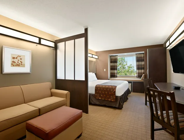 Microtel Inn & Suites by Wyndham Wheeling at Highlands hotel detail image 2