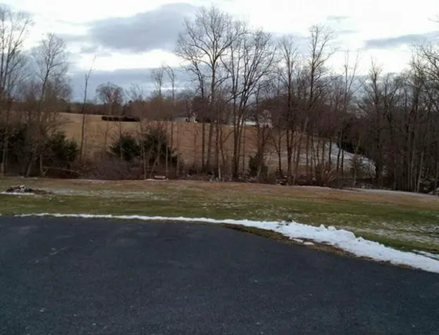 Locust Tree Bed and Breakfast LLC hotel detail image 3