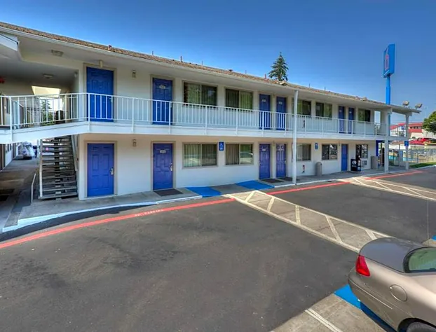 Motel 6 Tigard, OR - Portland South - Lake Oswego hotel detail image 4